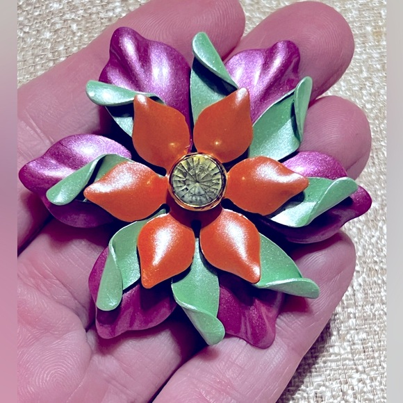 Set of Two Metal Flower Brooches - Retro - Pinup - New Old Stock - Picture 4 of 5